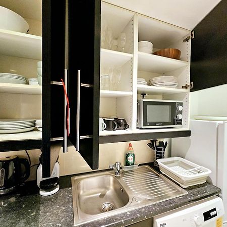 Modern Hyde Park Home With Private Entrance & Private Back Patio Near Bayswater & Paddington Stations London Luaran gambar