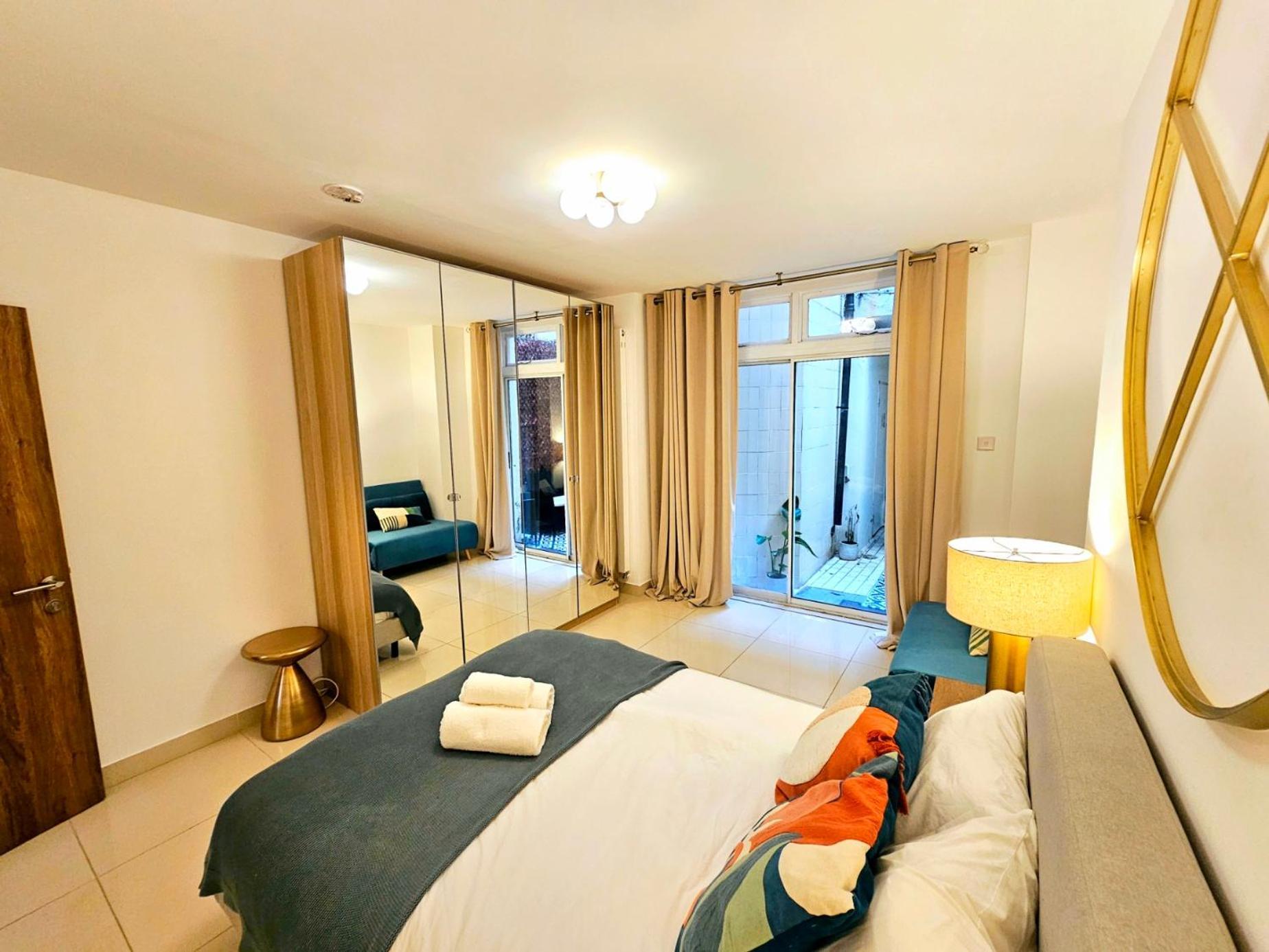 Modern Hyde Park Home With Private Entrance & Private Back Patio Near Bayswater & Paddington Stations London Luaran gambar
