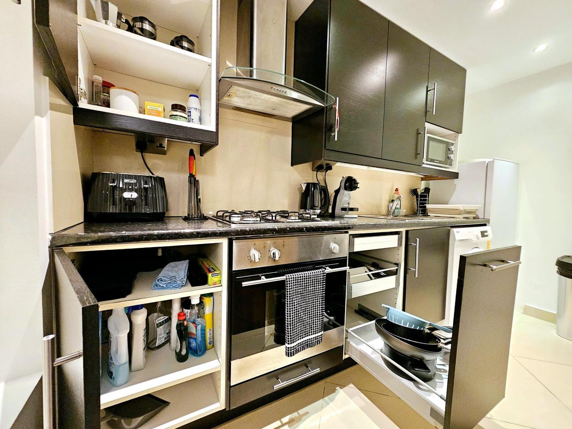 Modern Hyde Park Home With Private Entrance & Private Back Patio Near Bayswater & Paddington Stations London Luaran gambar
